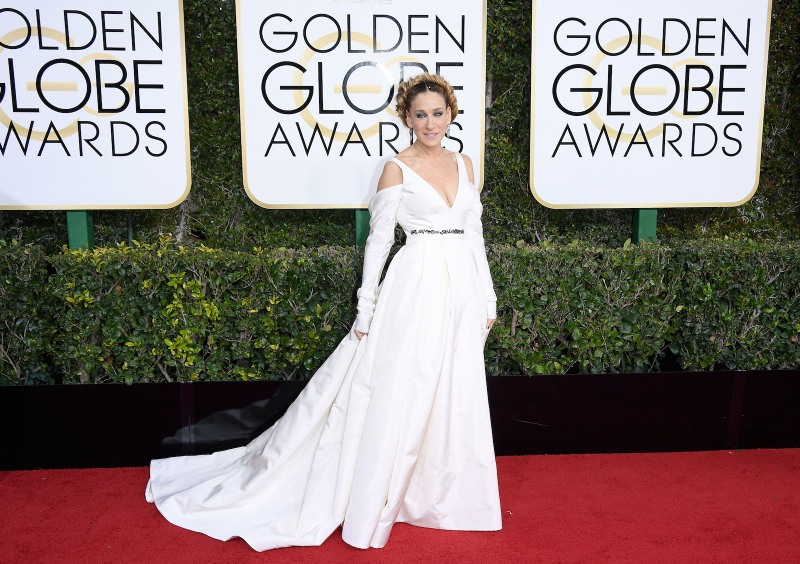 Illustration for article titled Here's Every Look from the 74th Annual Golden Globes Red Carpet. Awards Season Is Here!